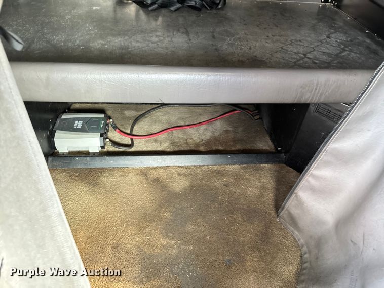 image for item DU1289 2012 Peterbilt 386 semi truck