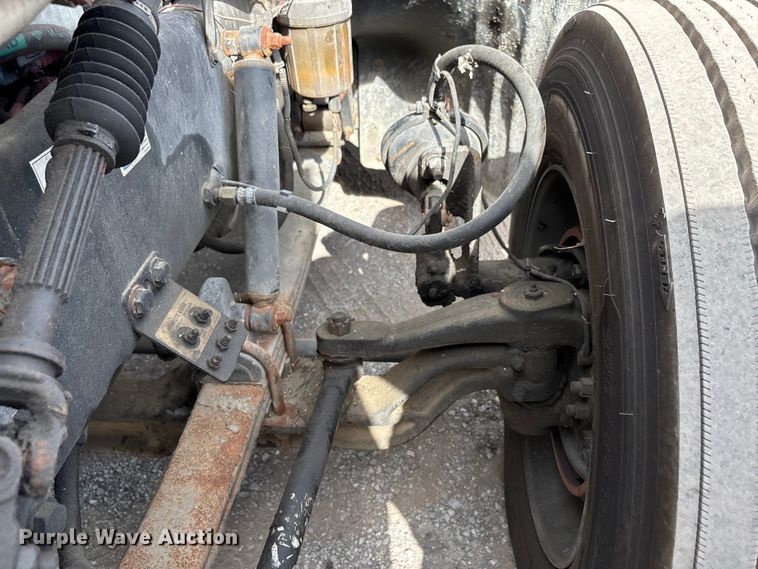 image for item DU1289 2012 Peterbilt 386 semi truck