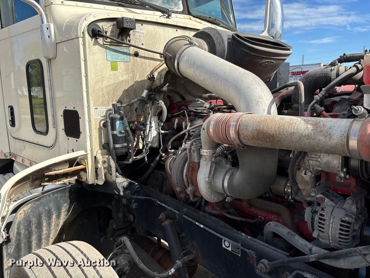 image for item DU1289 2012 Peterbilt 386 semi truck