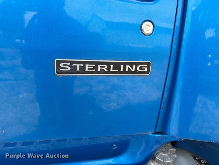 image for item DU1291 1999 Sterling A-Line semi truck