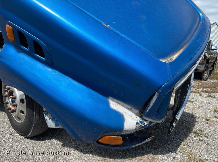 image for item DU1291 1999 Sterling A-Line semi truck