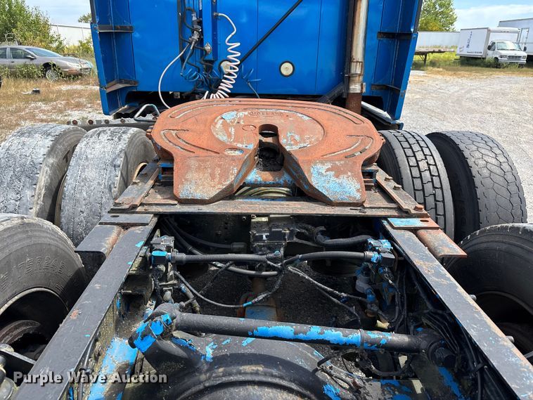 image for item DU1291 1999 Sterling A-Line semi truck