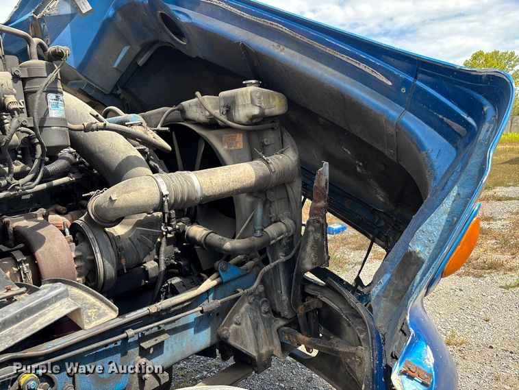 image for item DU1291 1999 Sterling A-Line semi truck