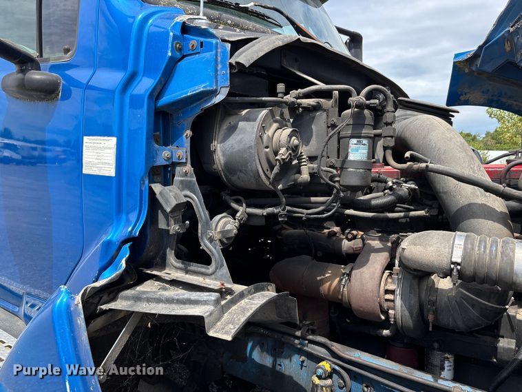 image for item DU1291 1999 Sterling A-Line semi truck