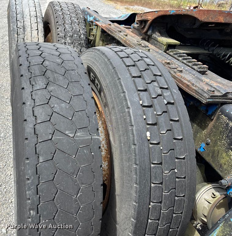 image for item DU1291 1999 Sterling A-Line semi truck