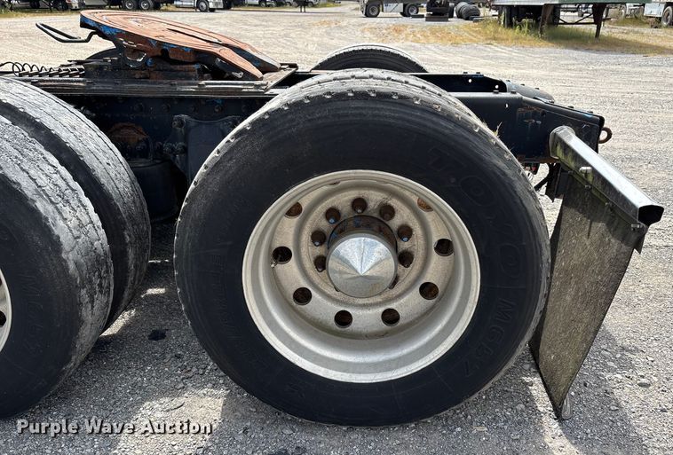 image for item DU1291 1999 Sterling A-Line semi truck