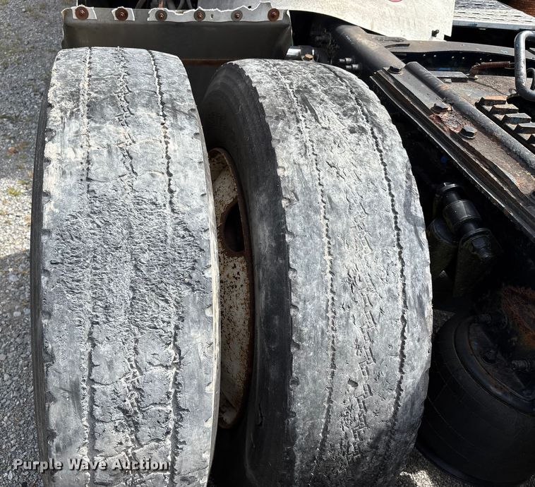 image for item DU1291 1999 Sterling A-Line semi truck