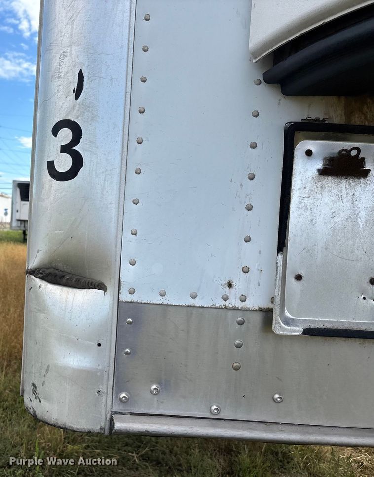 image for item DU1292 2012 Wabash refrigerated van trailer