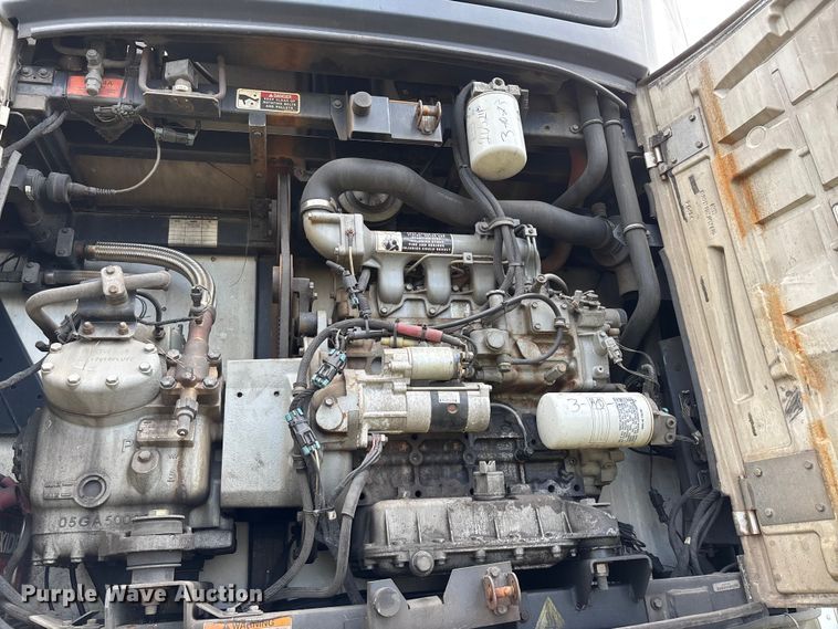 image for item DU1292 2012 Wabash refrigerated van trailer