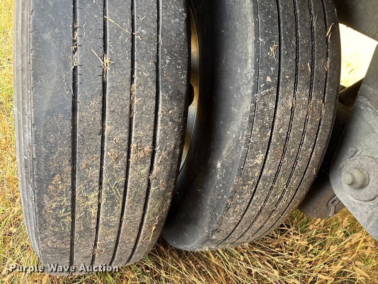 image for item DU1292 2012 Wabash refrigerated van trailer