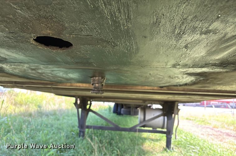 image for item DU1293 2012 Wabash refrigerated van trailer