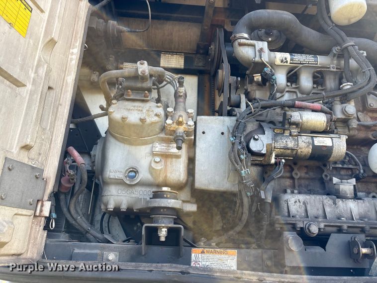 image for item DU1293 2012 Wabash refrigerated van trailer