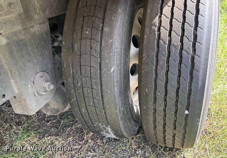 image for item DU1293 2012 Wabash refrigerated van trailer