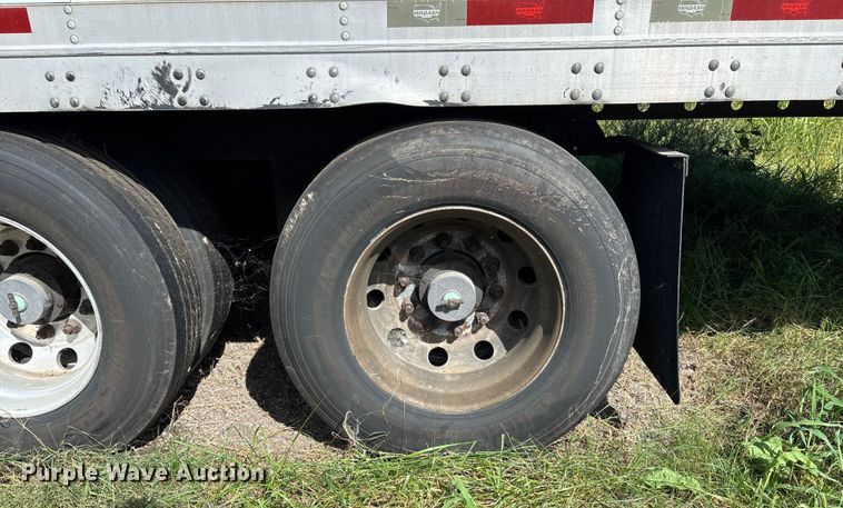 image for item DU1293 2012 Wabash refrigerated van trailer