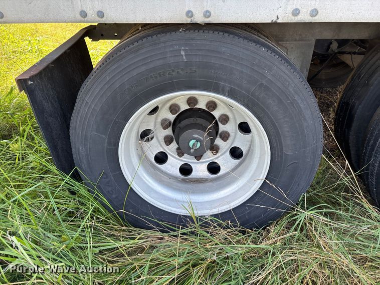 image for item DU1293 2012 Wabash refrigerated van trailer