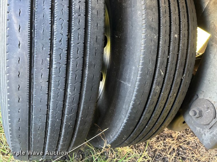 image for item DU1293 2012 Wabash refrigerated van trailer