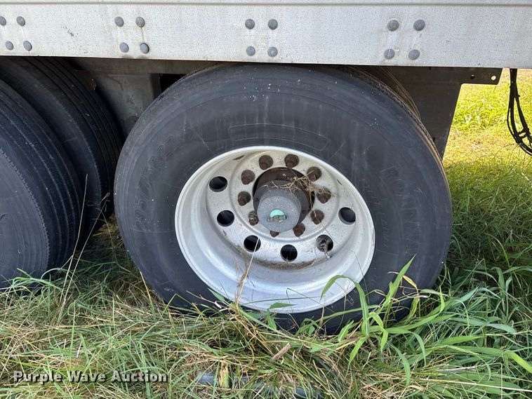 image for item DU1293 2012 Wabash refrigerated van trailer