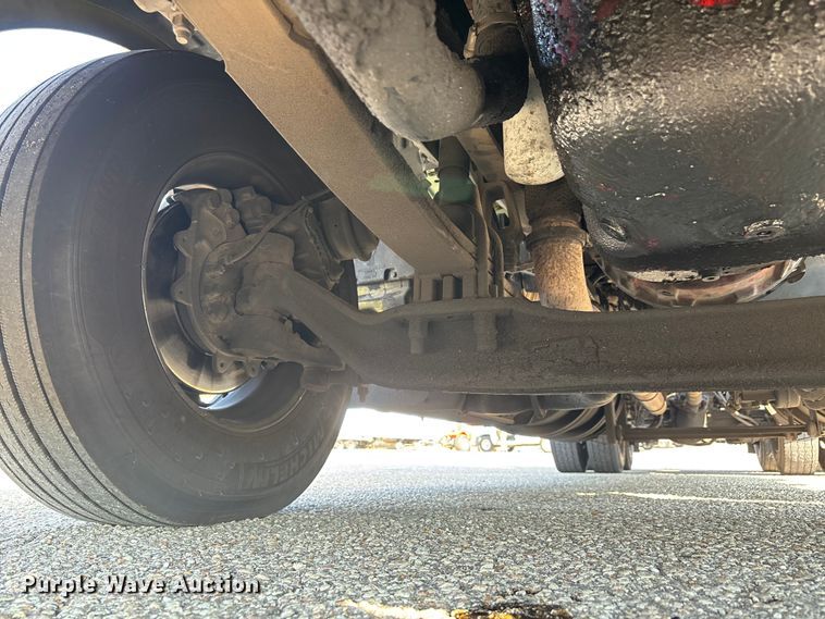 image for item DU1315 2017 Kenworth T680 semi truck