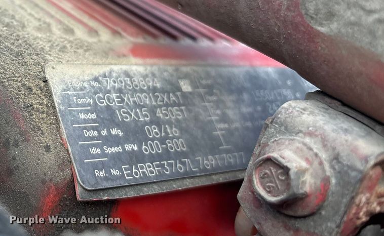 image for item DU1315 2017 Kenworth T680 semi truck