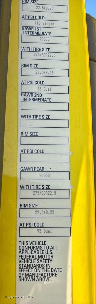 image for item DU1315 2017 Kenworth T680 semi truck