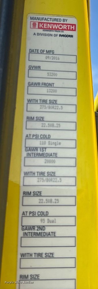 image for item DU1315 2017 Kenworth T680 semi truck