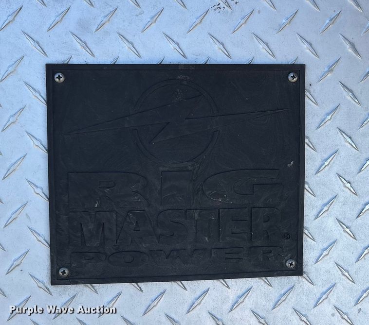 image for item DU1316 2015 Kenworth T680 semi truck