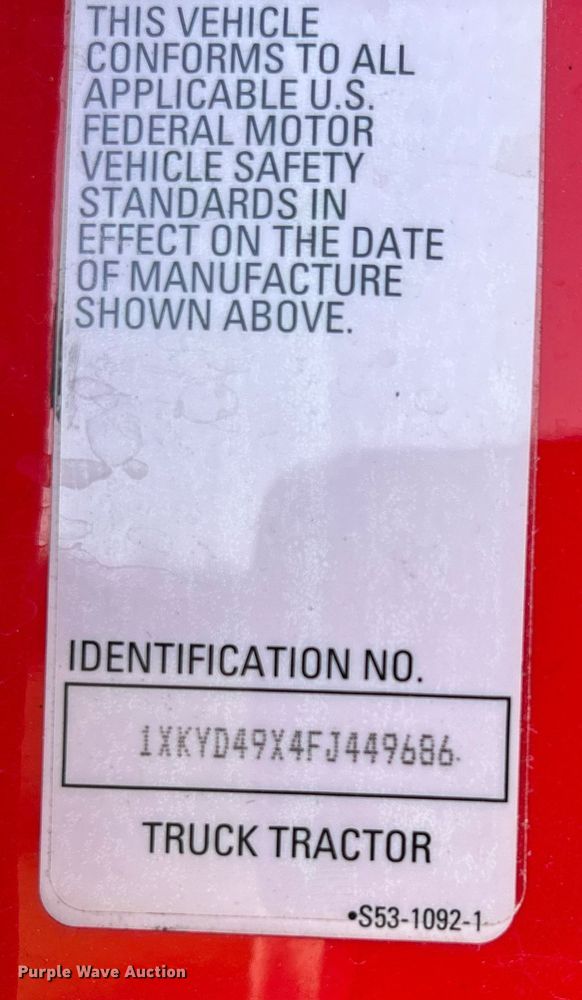 image for item DU1316 2015 Kenworth T680 semi truck