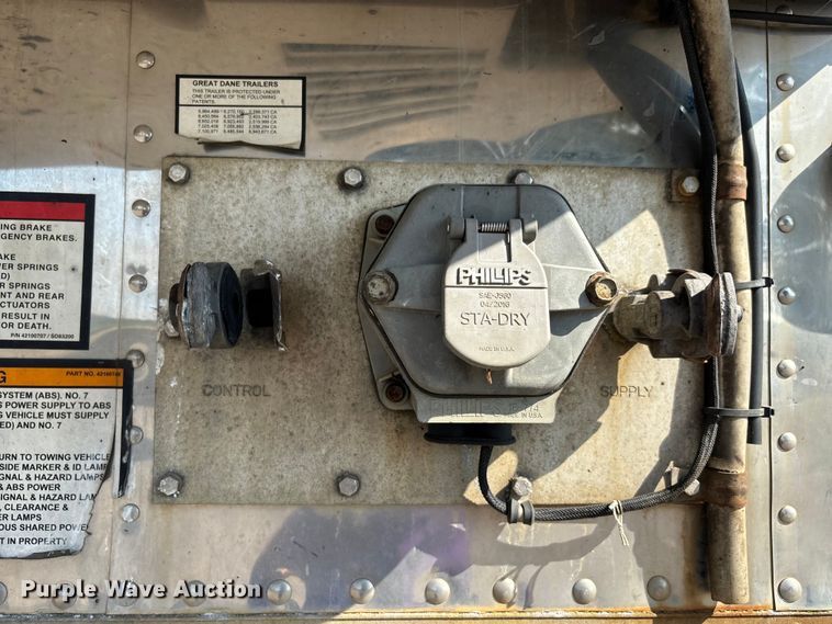 image for item DU1317 2016 Great Dane ESS-2114-11053 refrigerated van trailer