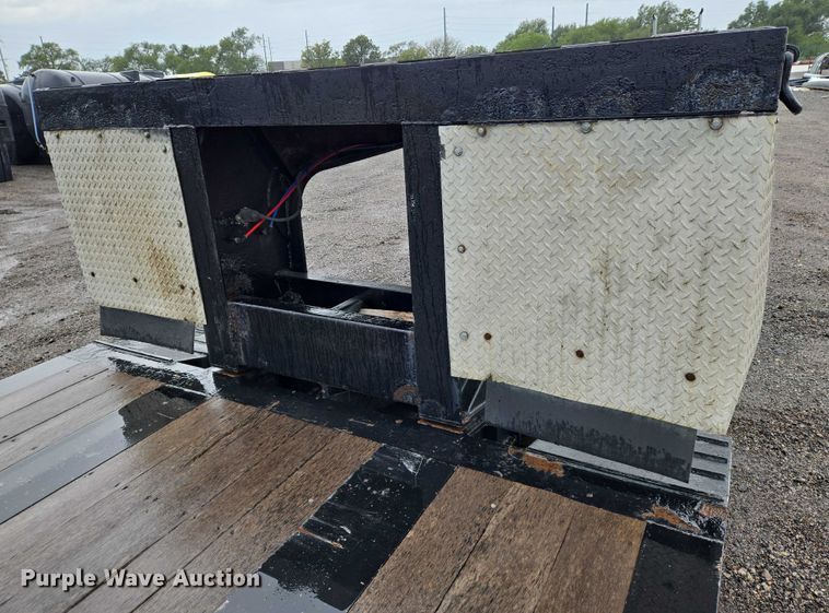 image for item DU6911 2002 X-L 70MFG lowboy equipment trailer