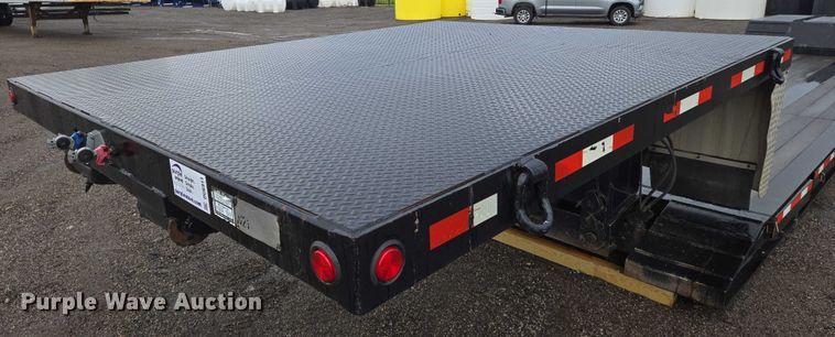 image for item DU6911 2002 X-L 70MFG lowboy equipment trailer