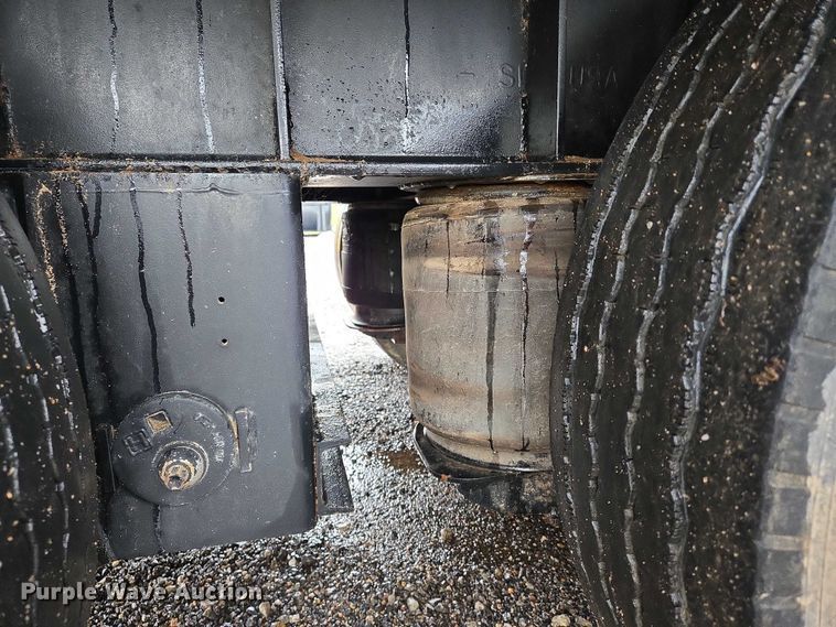 image for item DU6911 2002 X-L 70MFG lowboy equipment trailer