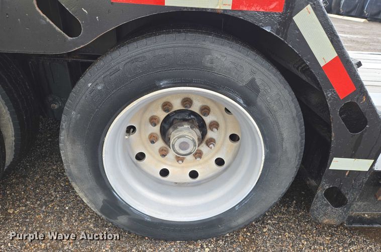 image for item DU6911 2002 X-L 70MFG lowboy equipment trailer