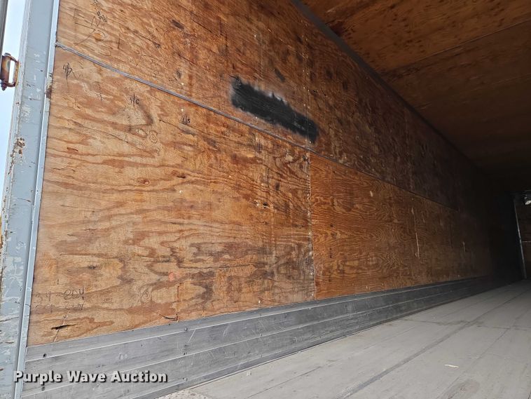 image for item DU6912 1989 Fruehauf dry van trailer