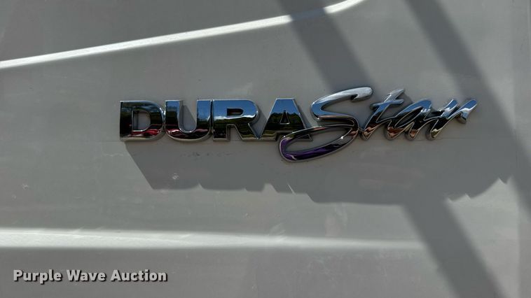 image for item DW6535 2010 International 4300 truck cab and chassis