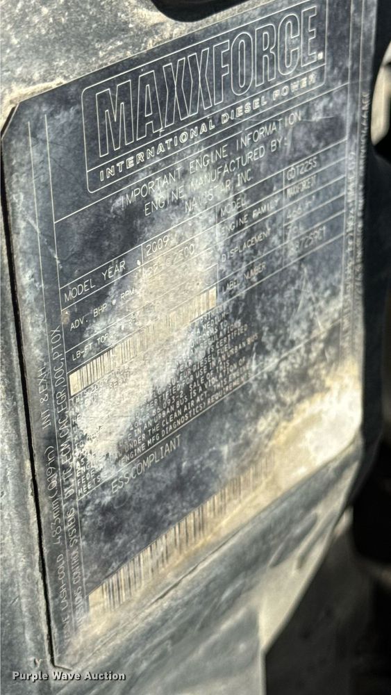 image for item DW6535 2010 International 4300 truck cab and chassis