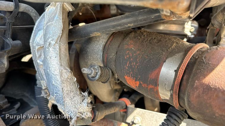 image for item DW6536 2010 International 4400 truck cab and chassis