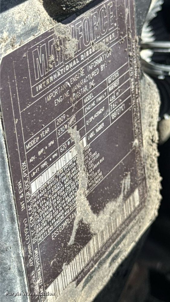 image for item DW6536 2010 International 4400 truck cab and chassis