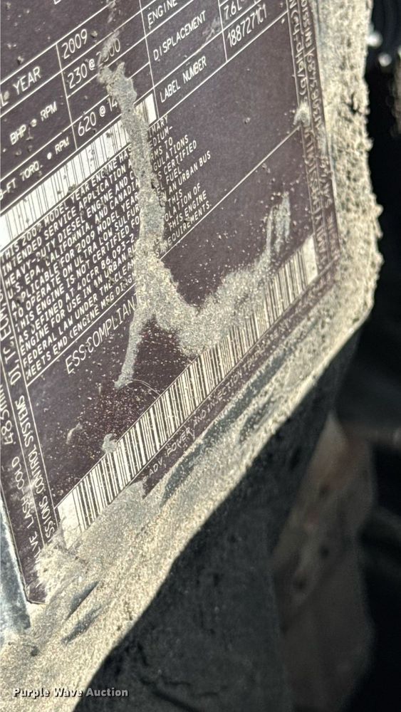 image for item DW6536 2010 International 4400 truck cab and chassis