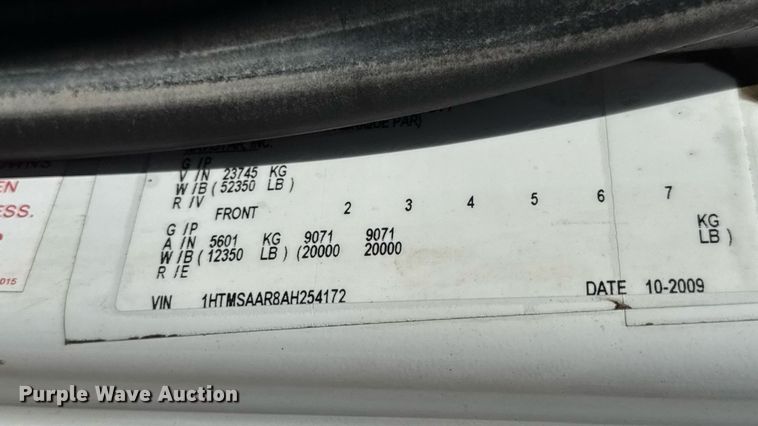 image for item DW6536 2010 International 4400 truck cab and chassis