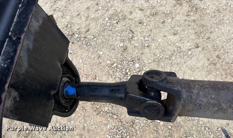 image for item DW6539 2005 International 4300 truck cab and chassis