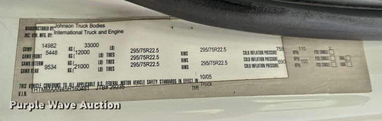 image for item DW6539 2005 International 4300 truck cab and chassis