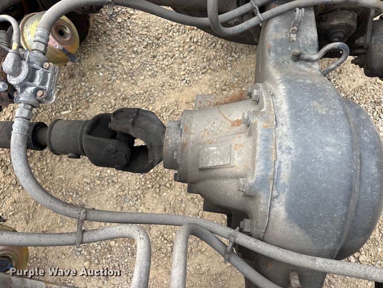 image for item DW6542 2006 International 4400 truck cab and chassis