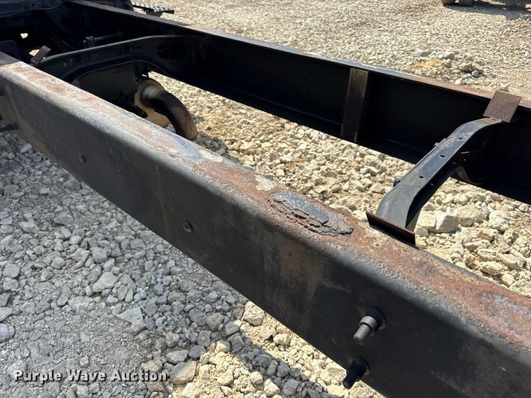 image for item DW6576 2007 International 4300 truck cab and chassis