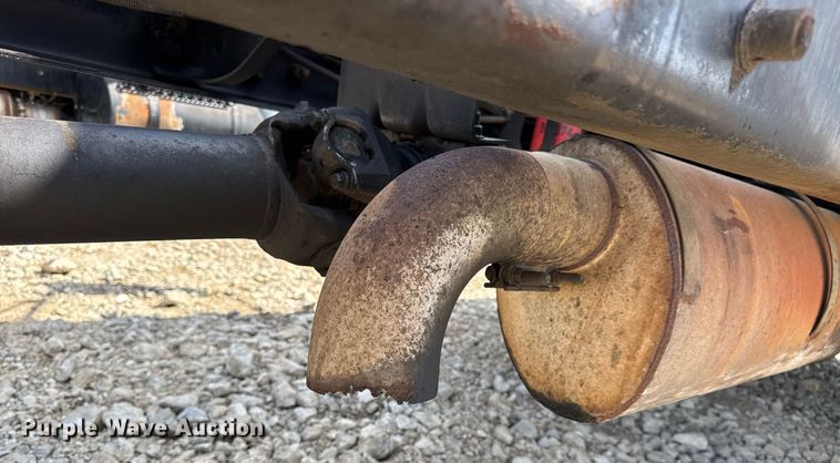 image for item DW6576 2007 International 4300 truck cab and chassis