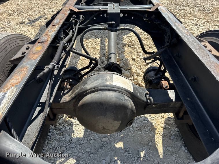 image for item DW6576 2007 International 4300 truck cab and chassis