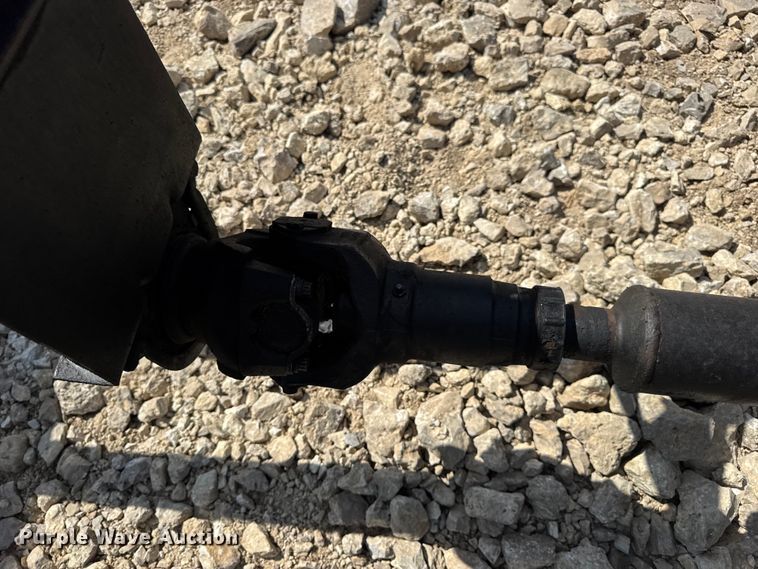 image for item DW6576 2007 International 4300 truck cab and chassis