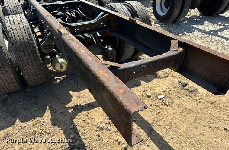 image for item DW6577 2010 International 4400 truck cab and chassis