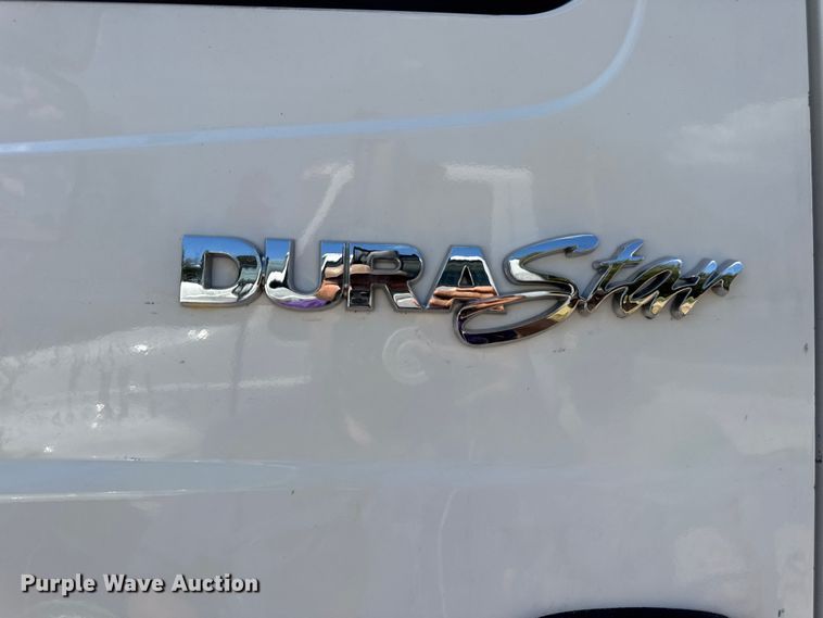 image for item DW6577 2010 International 4400 truck cab and chassis