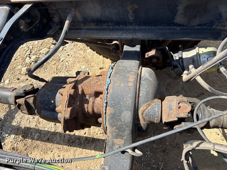 image for item DW6577 2010 International 4400 truck cab and chassis