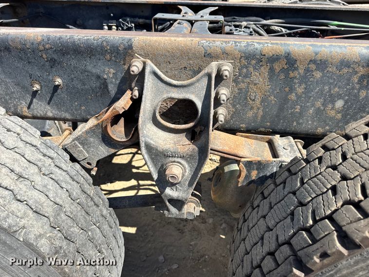 image for item DW6577 2010 International 4400 truck cab and chassis